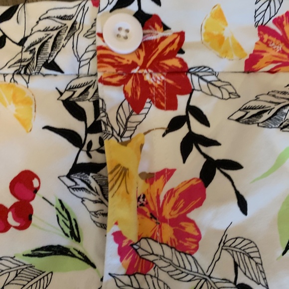 Christopher& Banks skort. Worn once - Picture 2 of 5